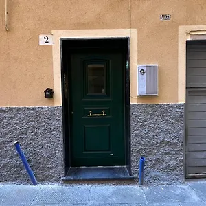 La Casa Di Dani , Genova Italia